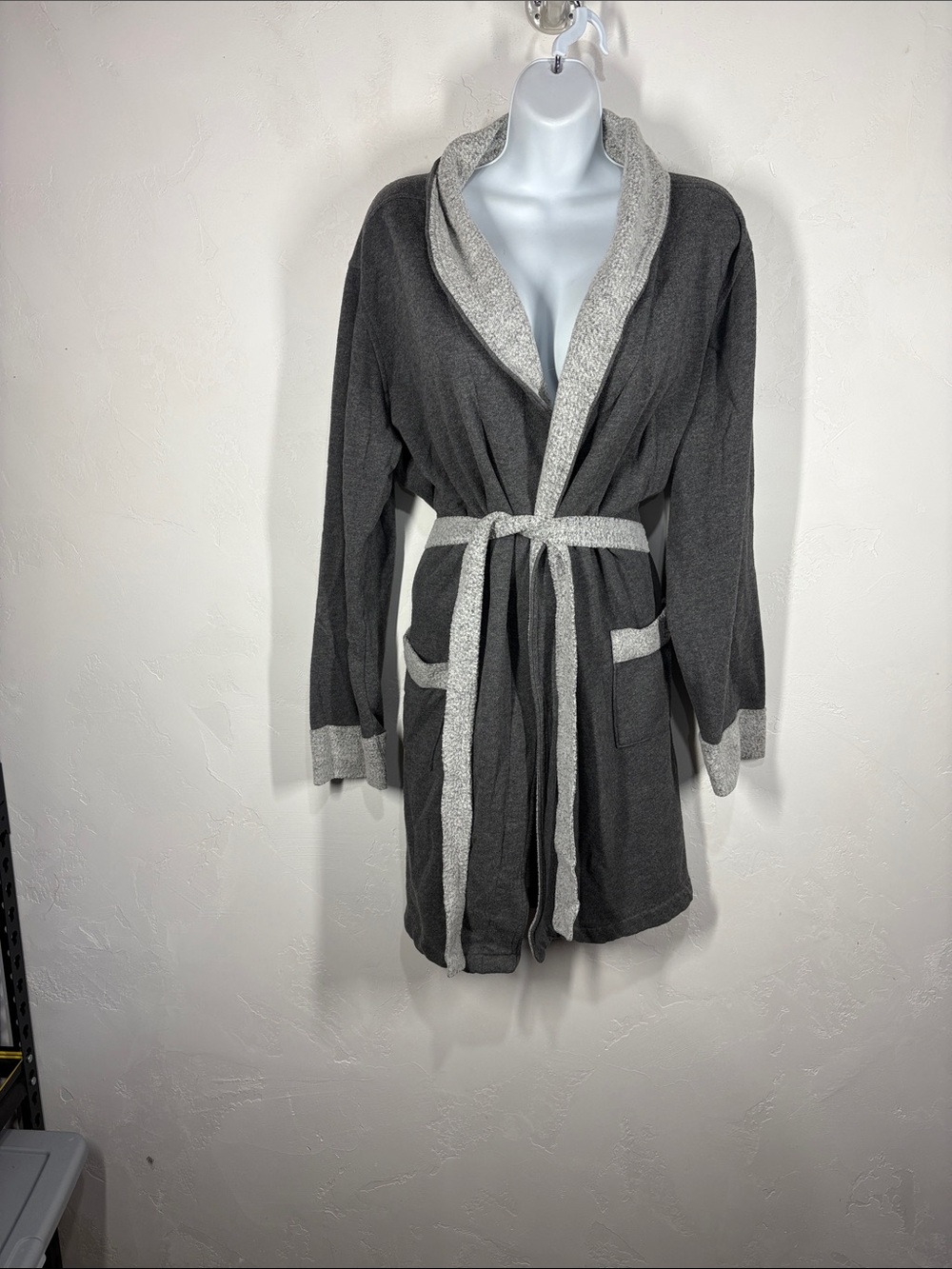 Victoria’s Secret Cozy Women’s Robe - Charcoal Gray size large